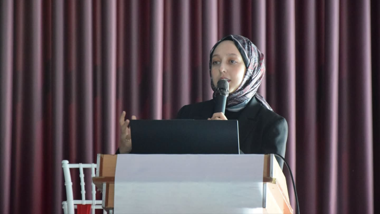 Çay’da Çocuklara Yönelik İletişim Konferansı Düzenlendi