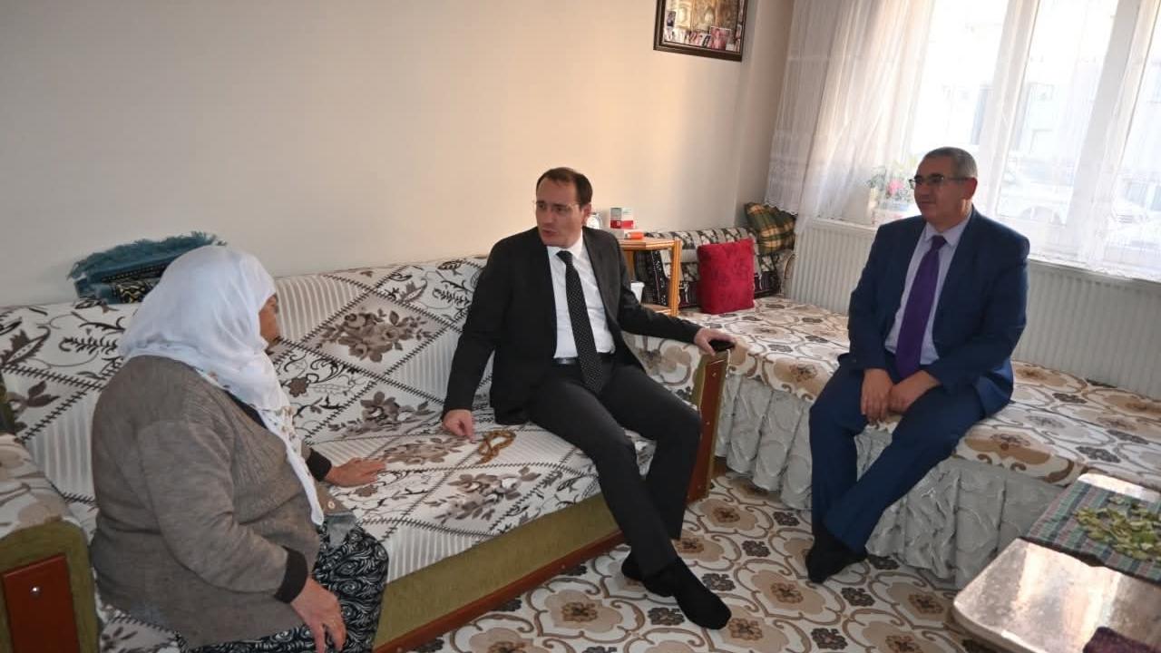 Çay'da Kaymakam Türker'den Anlamlı Buluşma