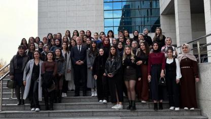 Çay Belediyesi’nden Gençlere Ankara Çıkarması: Öğrencilere Unutulmaz Kültür Gezisi