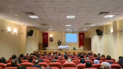 Emirdağ’da Öğretmenlere Sağlık Eğitimi Verildi