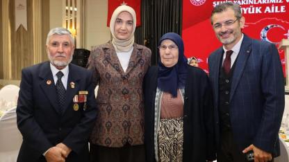 Afyon Valisi Yiğitbaşı Büyük Aile Sofrasına Katıldı