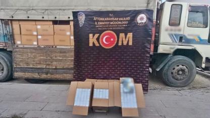 Bolvadin’de 410 Bin Sahte Bandrollü Boş Makaron Ele Geçirildi