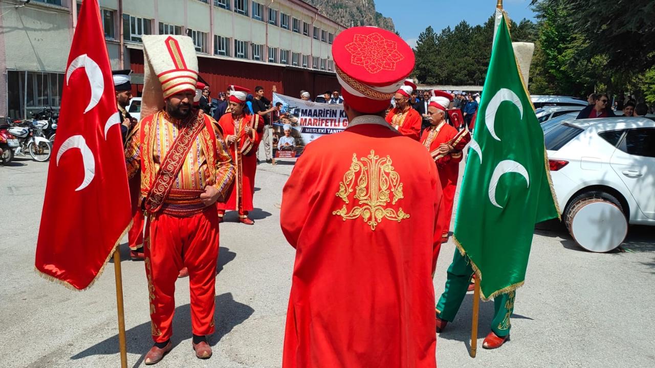 Afyonkarahisar’da Mesleki Eğitim İçin Anlamlı Kortej