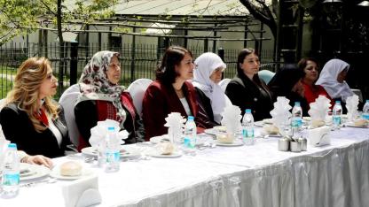 Afyonkarahisar’da Şehit Annelerine Anlamlı Anneler Günü Programı