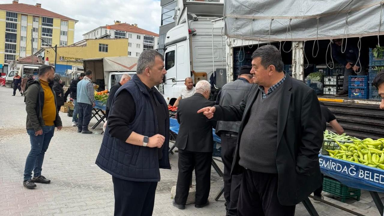 Bölgenin En Ucuz Pazarı Emirdağ’a Açıldı