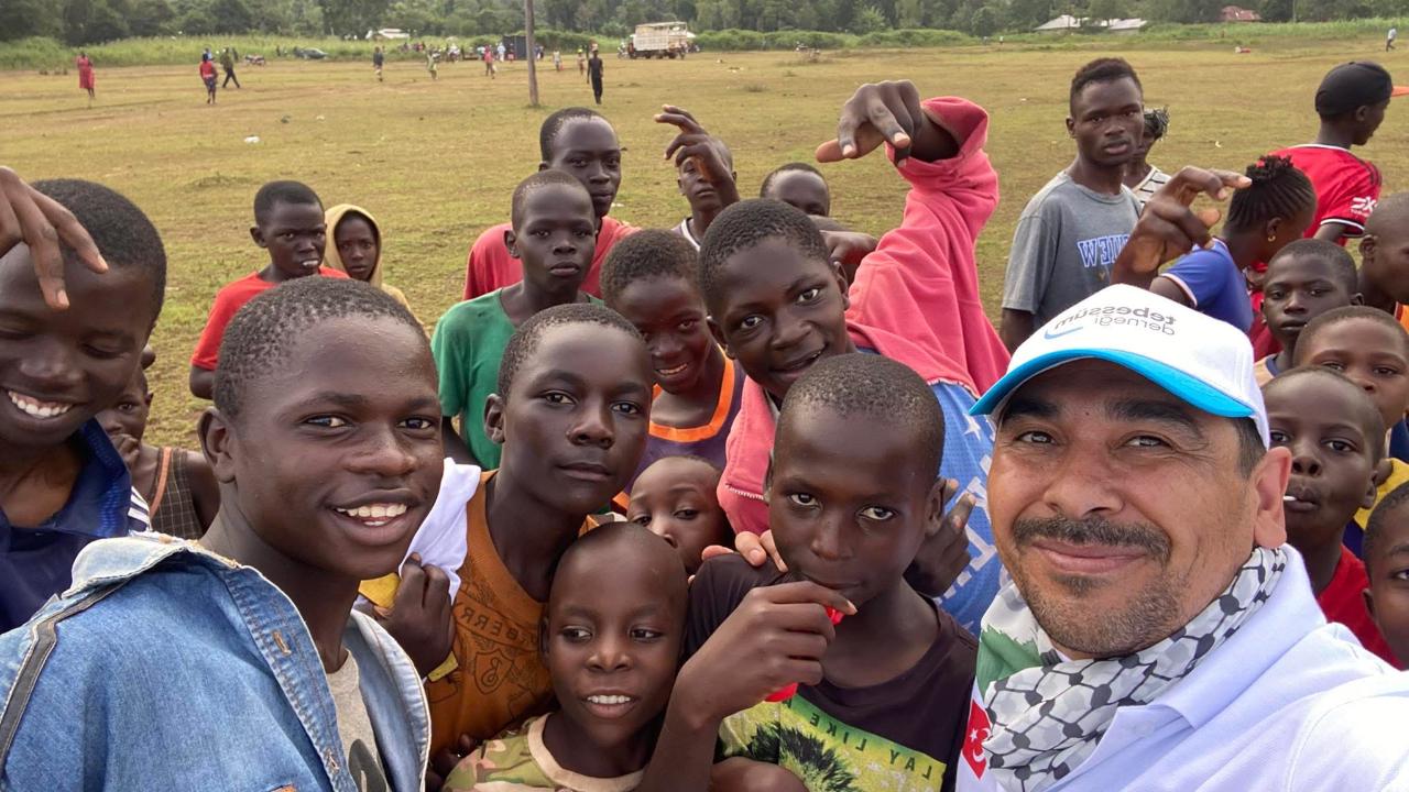 Bolvadinli Din Görevlisi Alkan Adak’tan Bolvadin’e Kenya Selamı