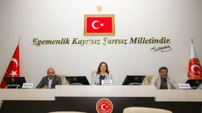 Burcu Köksal, Afyonkarahisar Çevre Hizmetleri Birliği Başkanlığına Seçildi
