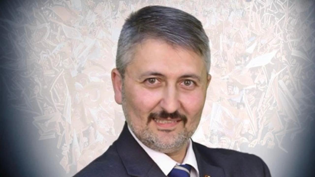 Murat Çürük Gençlerin Eğitim Yolunu Aydınlatıyor