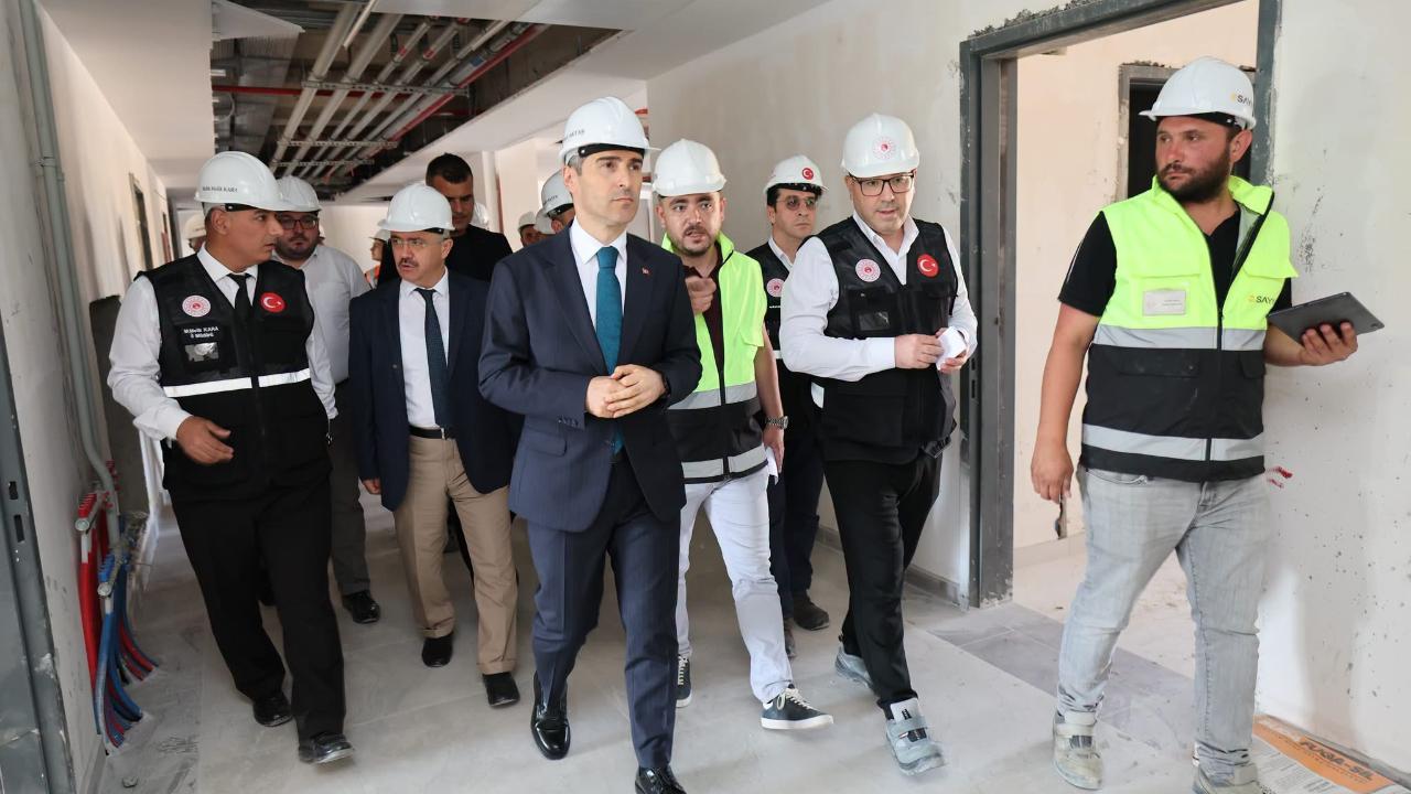 Afyon Valisi Aktaş’tan Huzurevi İnşaatına Yakın Takip