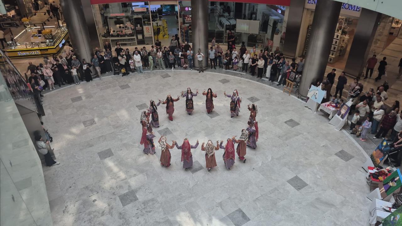 Afyon’da Anadolu Motifleri Göz Kamaştırdı