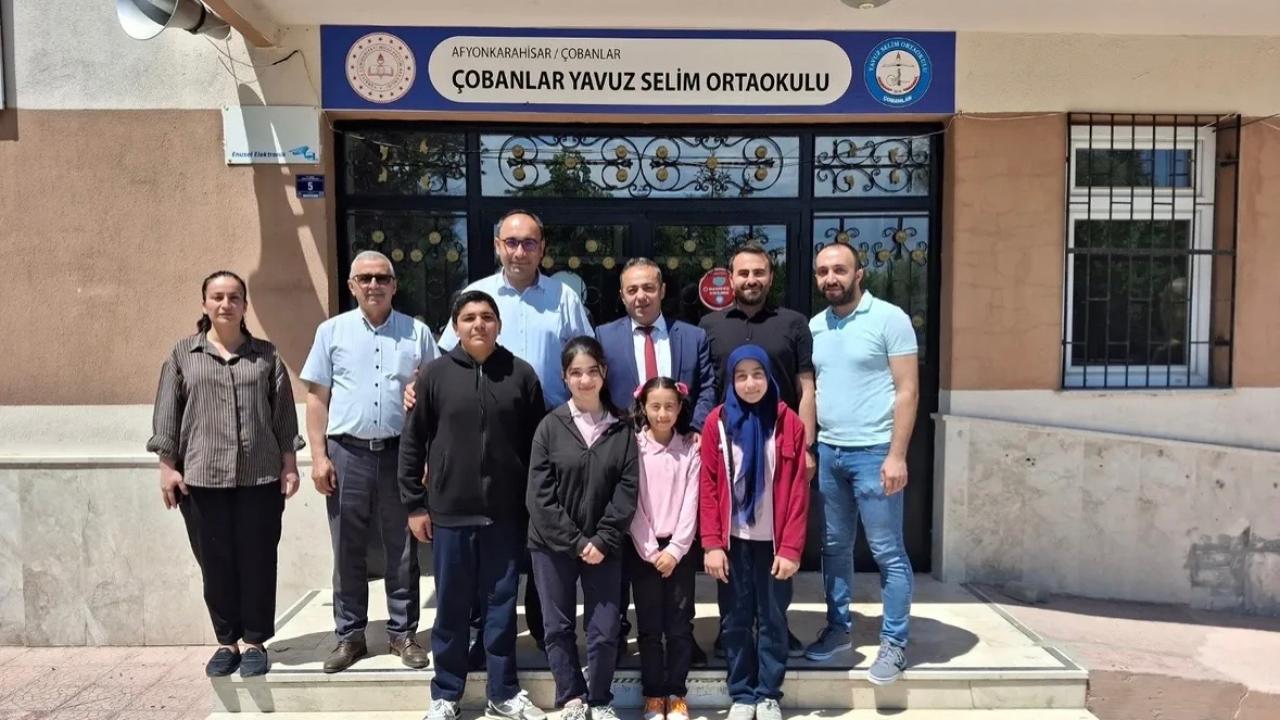 Afyon’da Şampiyon Öğrencilere Moral: Türkiye Finalleri Öncesi Destek