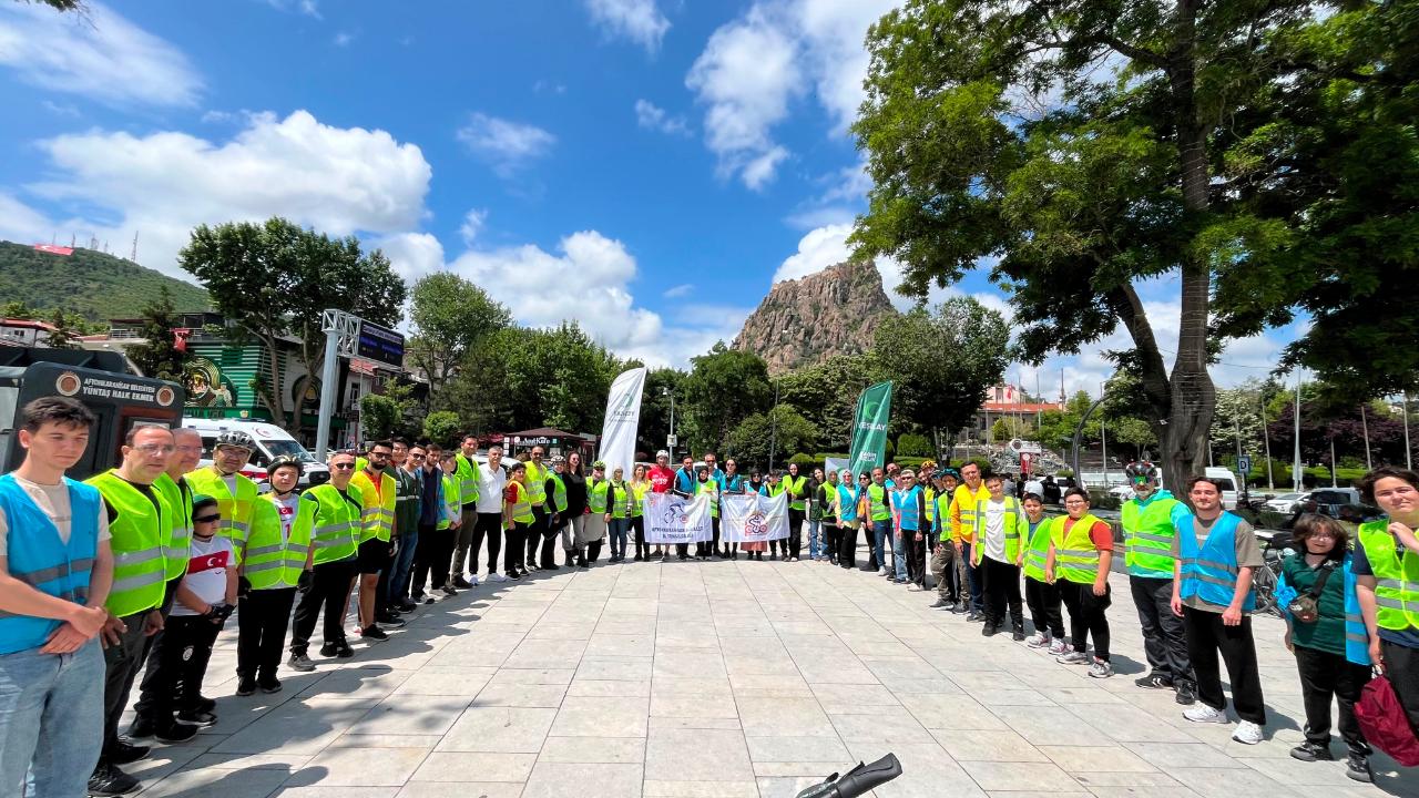 Afyonkarahisar’da Binlerce Pedal Sağlık İçin Döndü