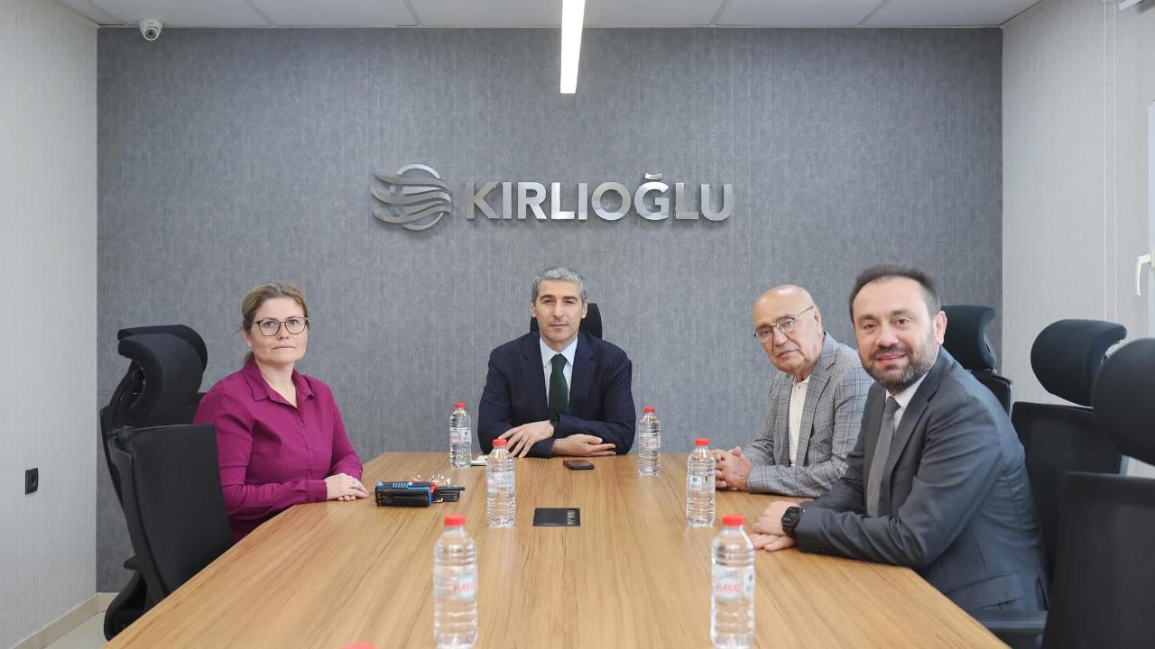 Afyonkarahisar’da Vali Aktaş’tan Kırlıoğlu Kimya’ya Ziyaret