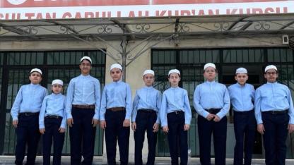 Bolvadin’de Buram Buram Çiçek Açtı 9 Öğrenci Hafız Oldu