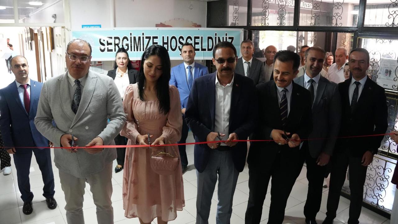 Bolvadin’de Hayat Boyu Öğrenme Sergisine Yoğun İlgi