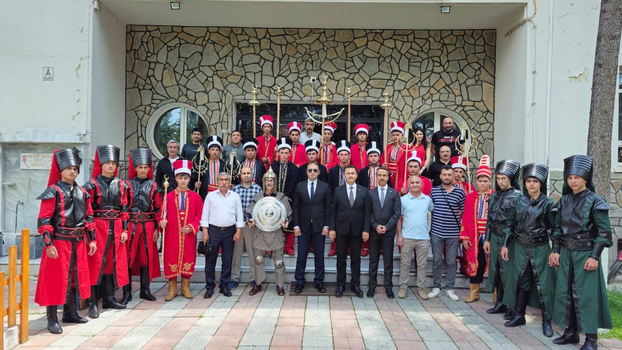 Bolvadin’de Mehter Takımı Kuruldu: Tarihi Miras Gençlerle Yaşatılacak