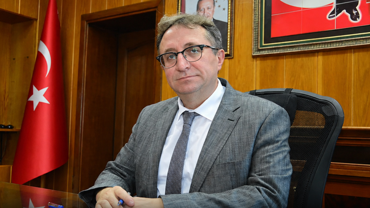 Bolvadin’in Mutlu Günü: Hemşehrisi Dr. Ahmet Naci Helvacı Kaymakamlık Görevinde Yükselmeye Devam Ediyor