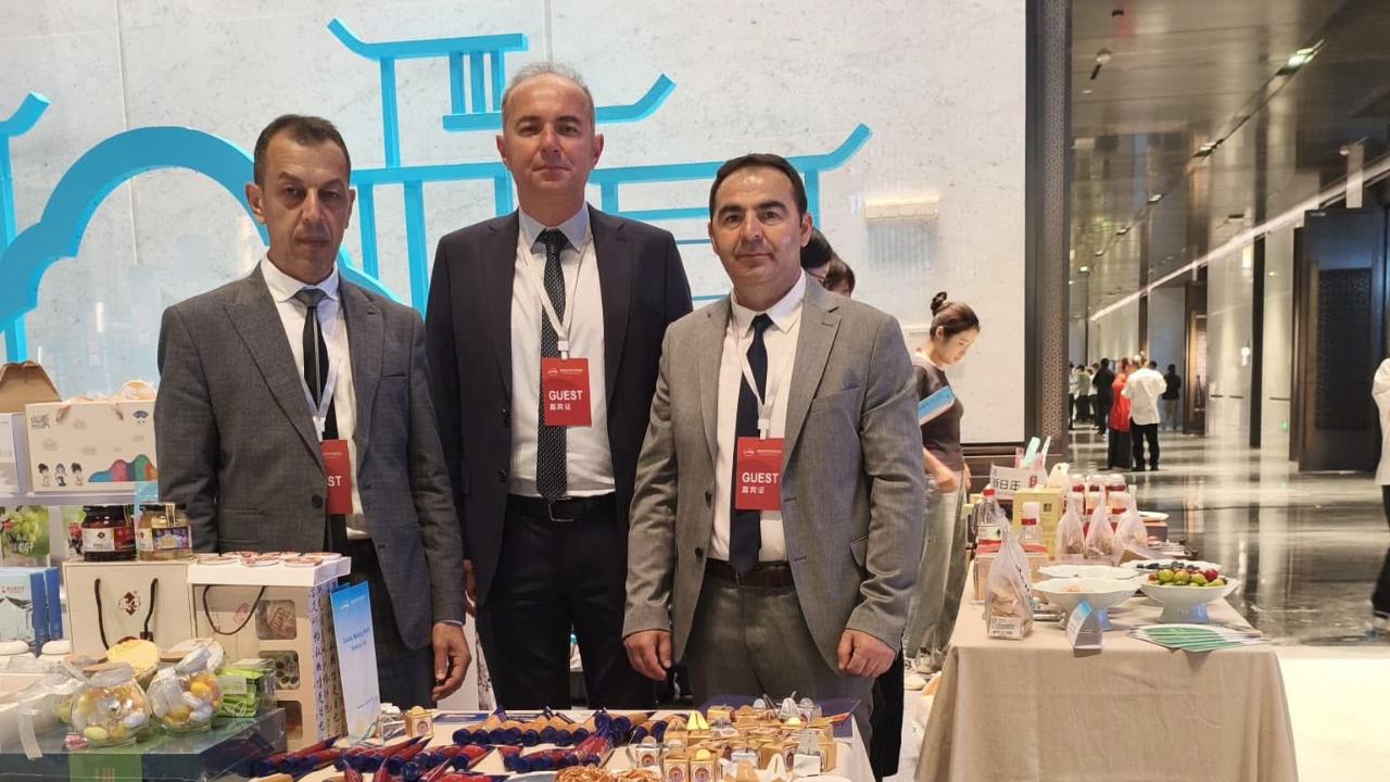 Çay Belediyesi Çin’de Türkiye’yi ve Yeşil Çay’ı Tanıttı