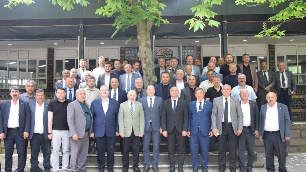 Çaylı Çiftçilere 5 Bin Vişne Desteği