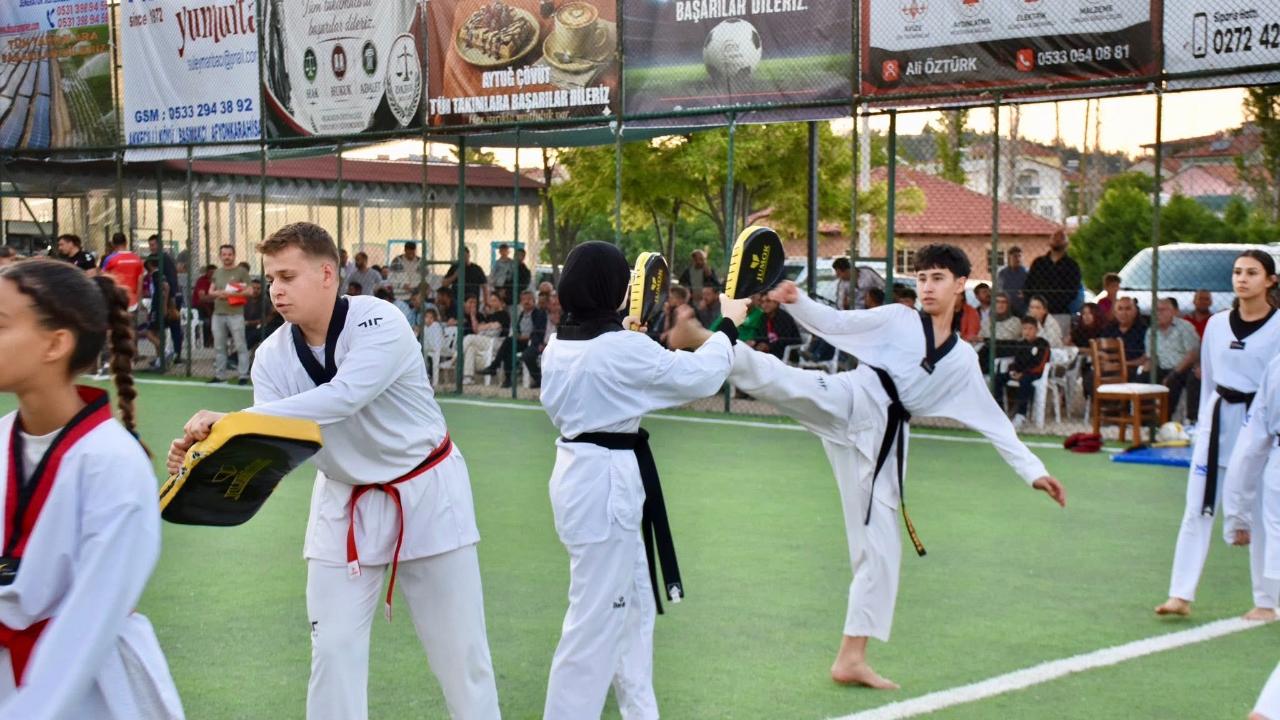 Dazkırı’da Yaz Futbol Turnuvası ve Altınordu Futbol Okulu Coşkusu