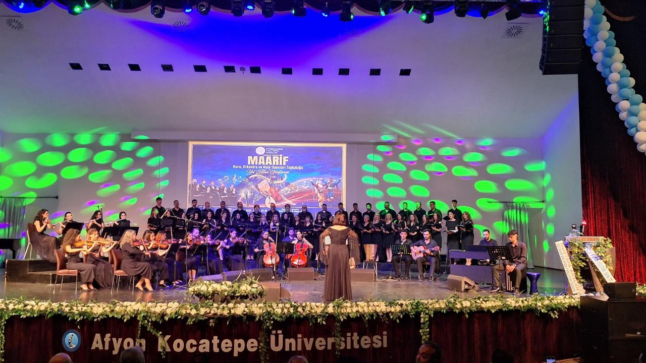 Öğretmenlerin Sanat Ordusu Afyonkarahisar’da Sahne Aldı