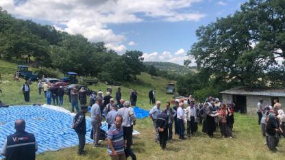 Sinanpaşa Nuh Köyü’nde Şükür Duası ve İmece Geleneği Yaşatıldı