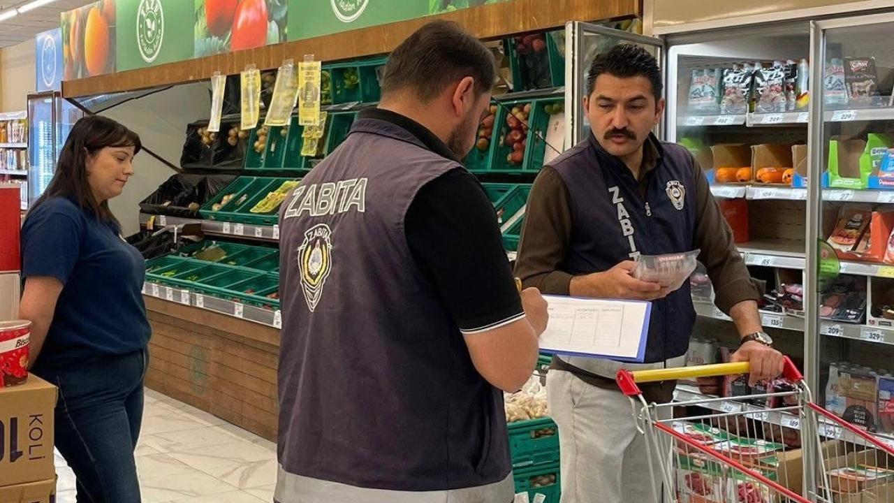 Zabıta Ekipleri Emirdağ’daki Marketlerde Denetimlerini Sürdürüyor