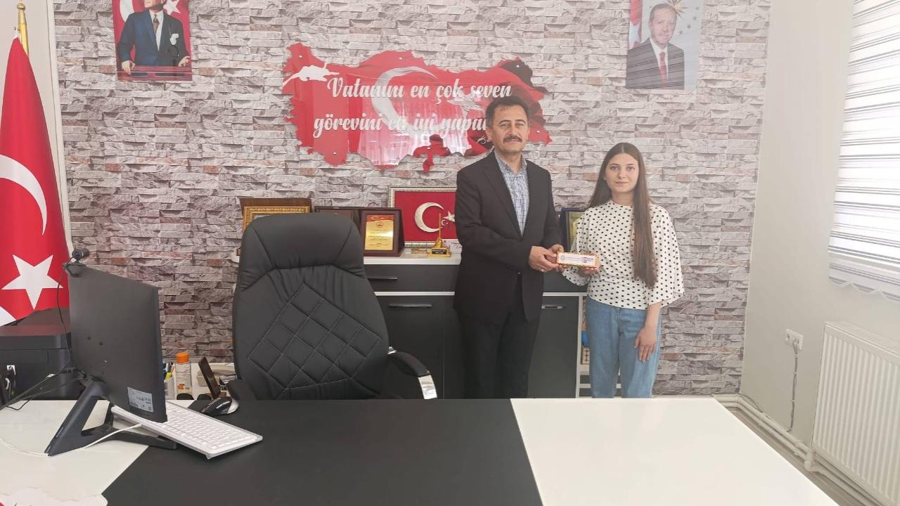 Bolvadinli Öğrenci Türkiye Dördüncüsü Olmuştu Ödül Gecikmedi